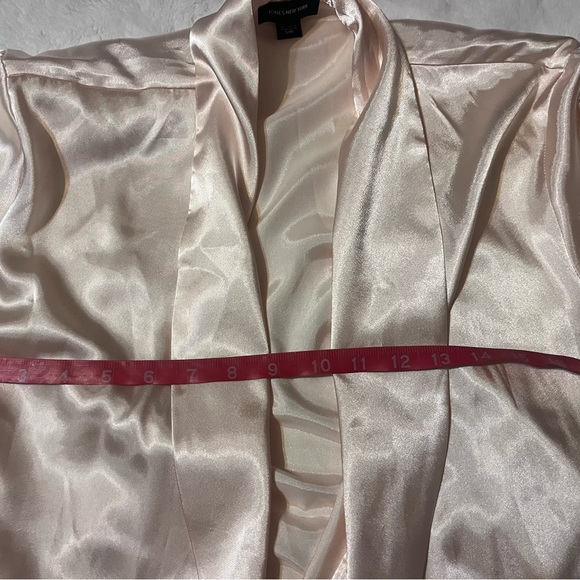 Jones New York Cream Satin Robe - Picture 8 of 8